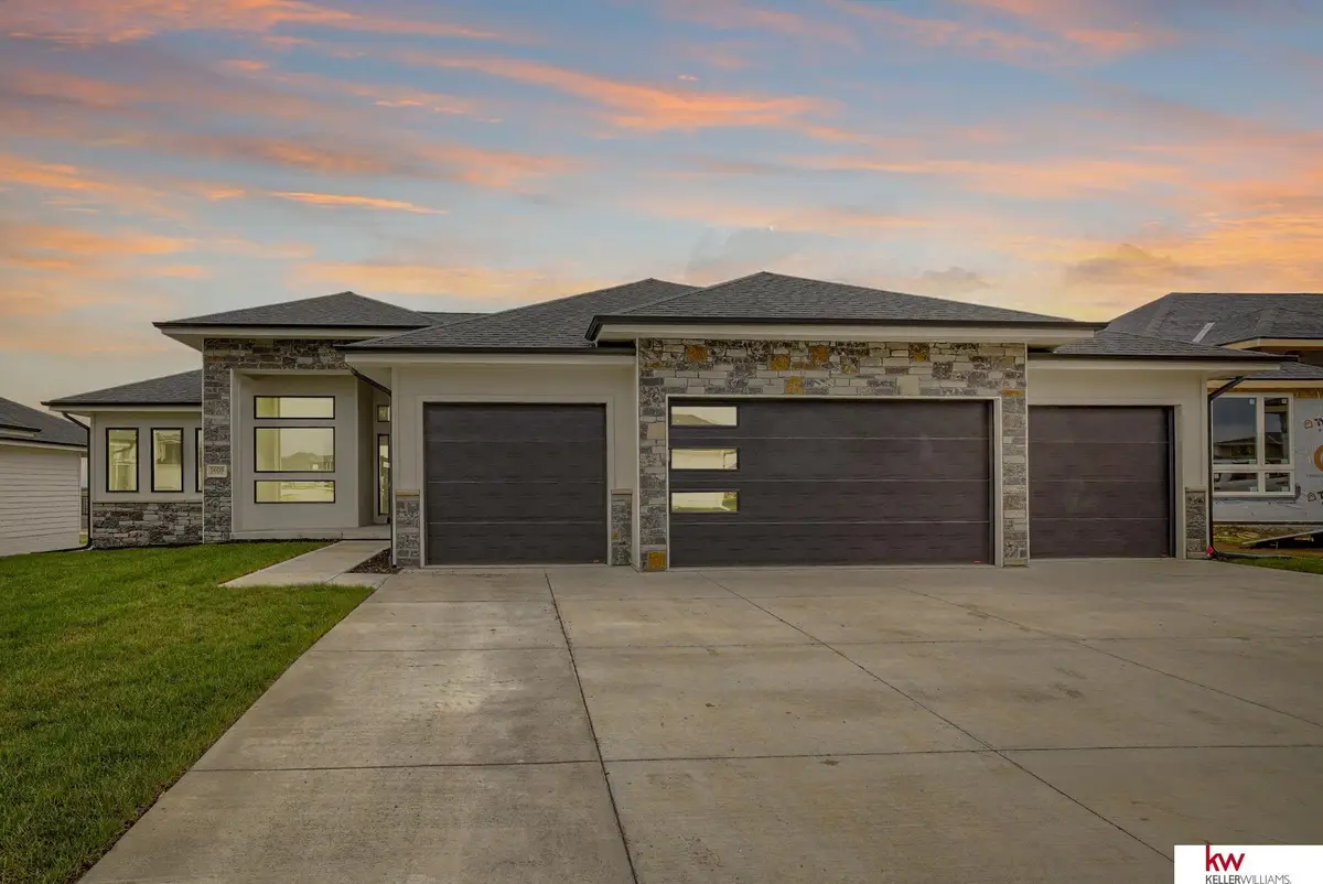 5608 N 212th Street, Elkhorn, NE 68022 - Image #1