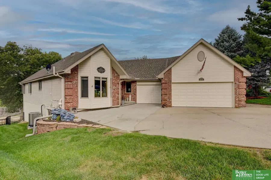 8883 Verdon Circle, Plattsmouth, NE 68048 - Image #3