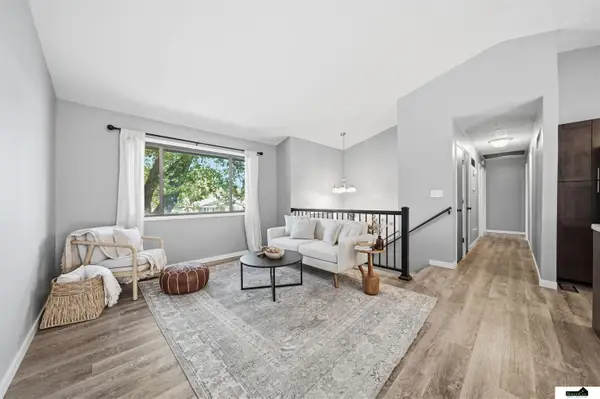 3804 S 56th Street, Lincoln, NE 68506