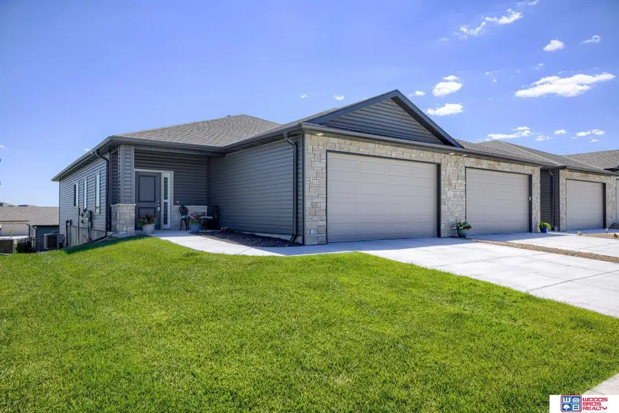 2771 Sheila Lane, Lincoln, NE 68516 - Image #2