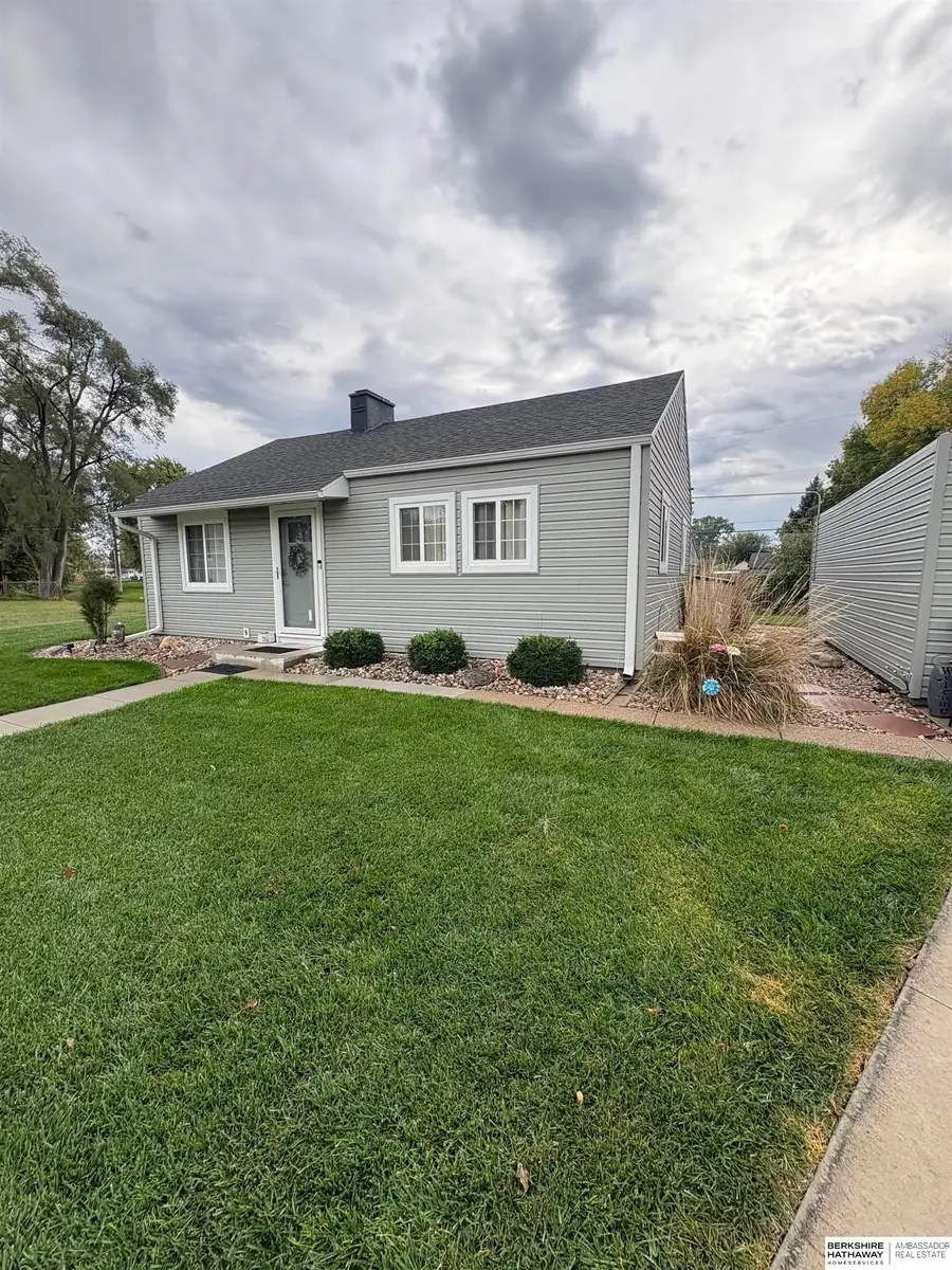 2077 Hickory Lane, Fremont, NE 68025 - Image #2