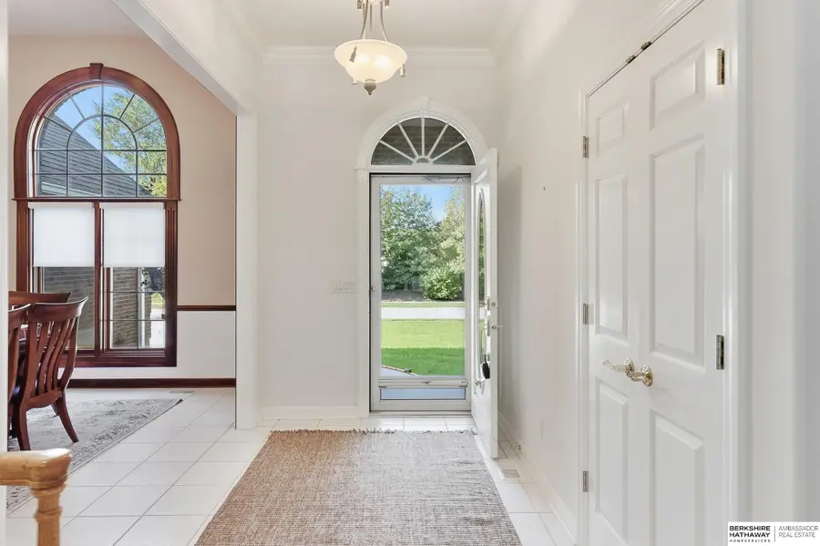 113 Shoreline Drive, Carter Lake, IA 51510 - Image #3