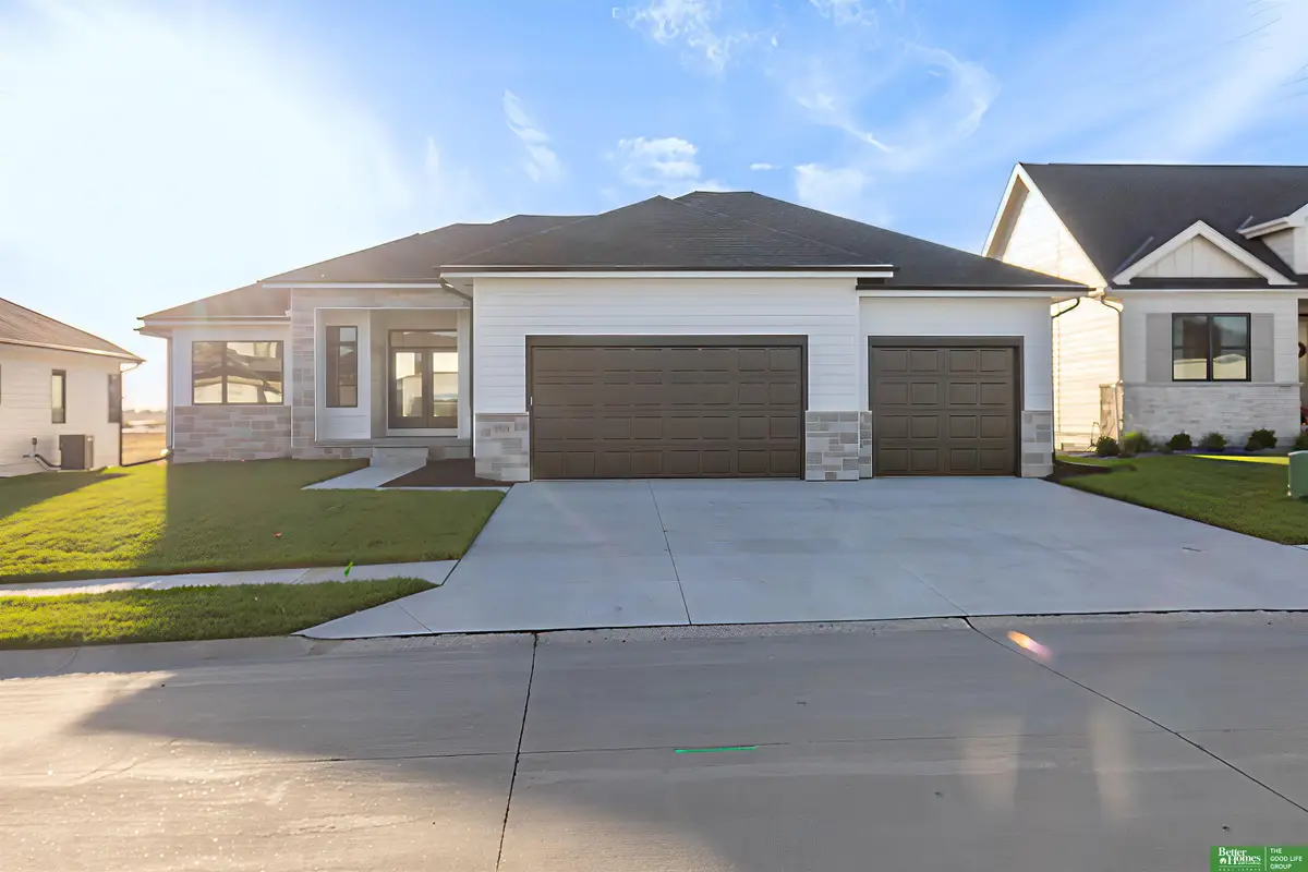 5414 N 212th Street, Elkhorn, NE 68022 - #1