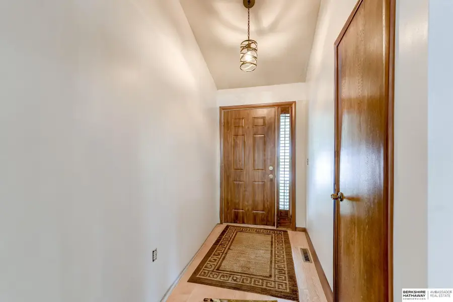 8738 Lafayette Avenue, Omaha, NE 68114 - Image #3