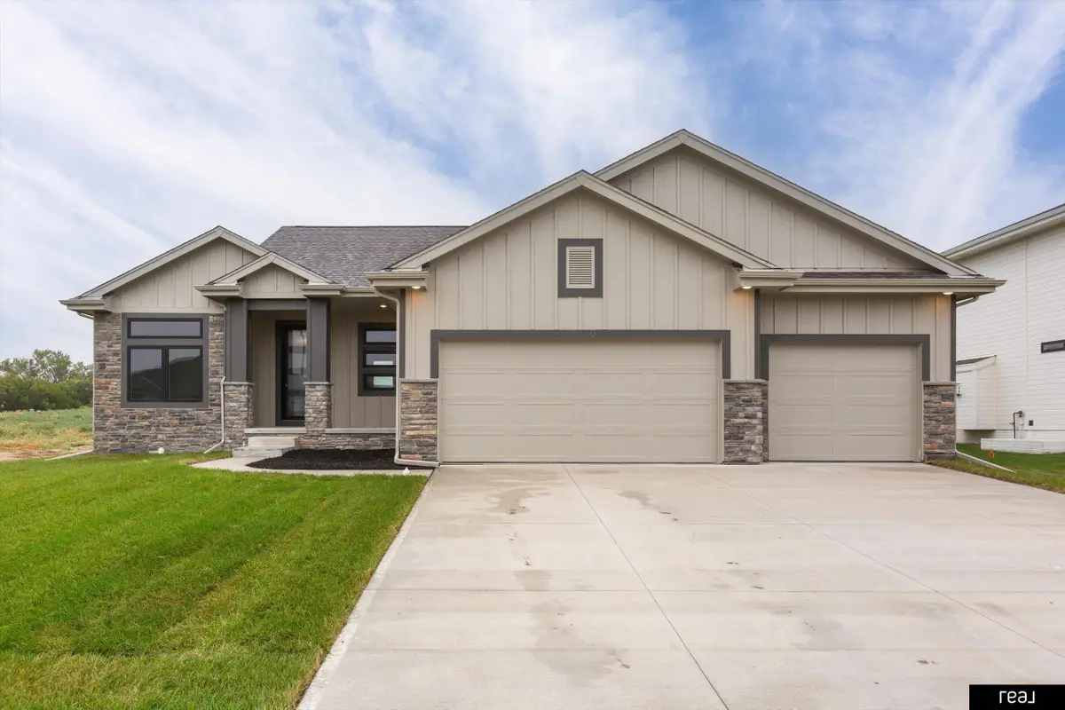 12810 Cooper Street, Papillion, NE 68138 - Image #1