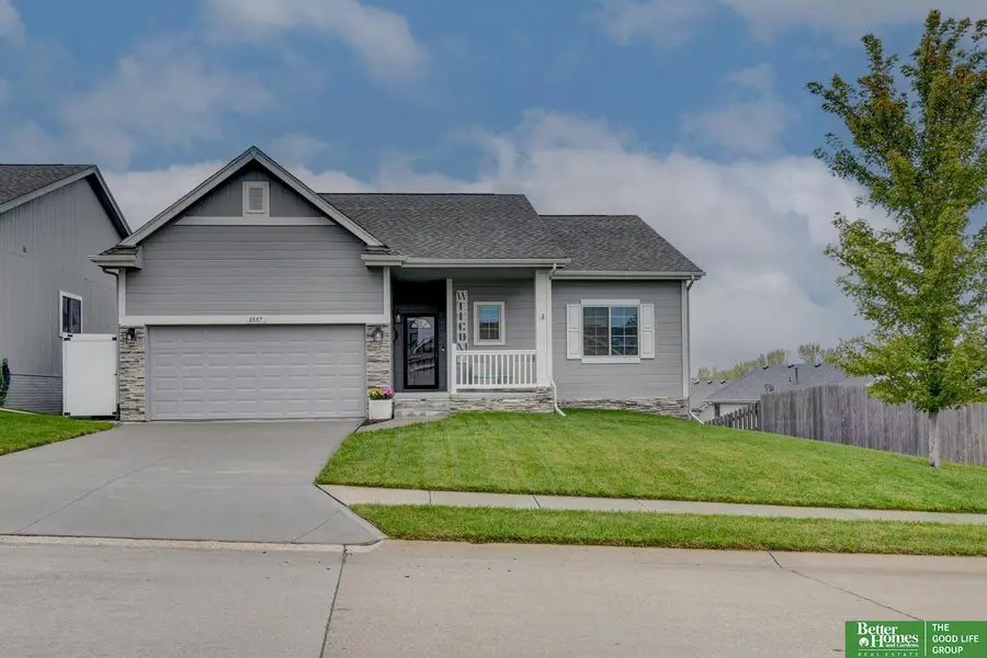 8557 King Street, Omaha, NE 68122 - Image #2