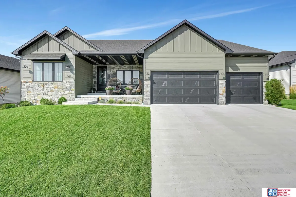 921 N 107th Street, Lincoln, NE 68527 - Image #1