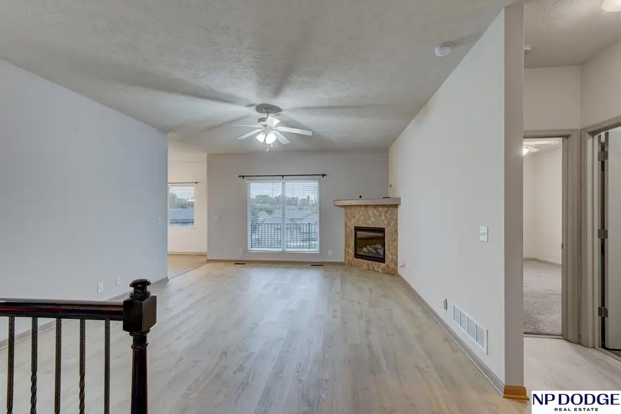 16526 Meredith Avenue, Omaha, NE 68116 - Image #2