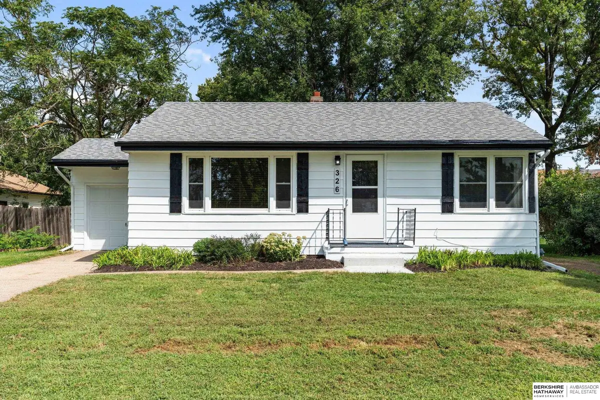 326 Connor Street, Gretna, NE 68028 - Image #1