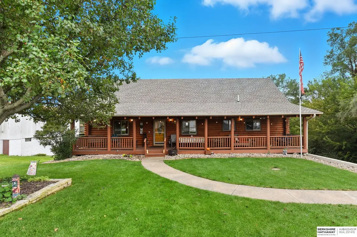 8616 Emerson Road, Plattsmouth, NE 68048 - #1