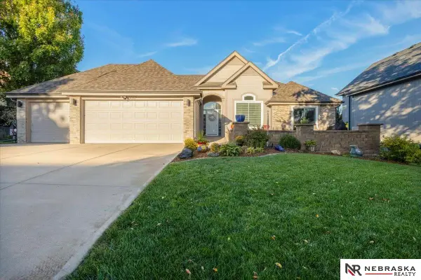 3912 North 162nd Avenue, Omaha, NE 68116