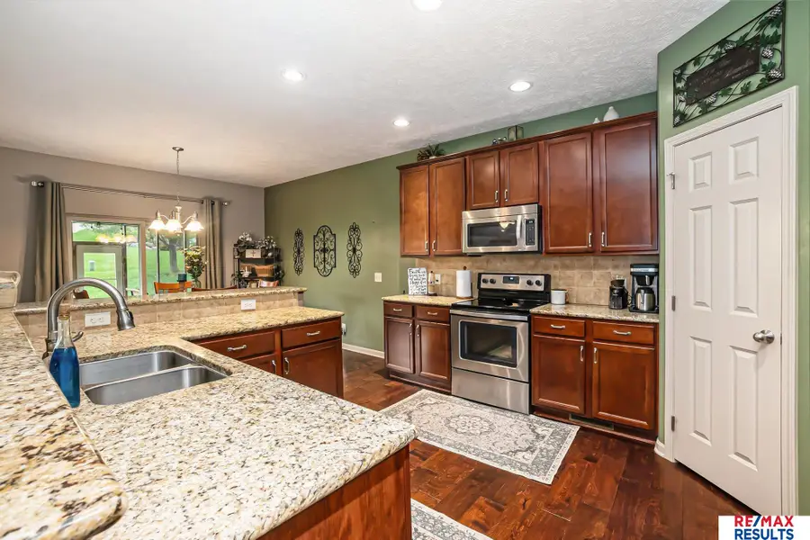 14985 Himebaugh Avenue, Omaha, NE 68116 - Image #2