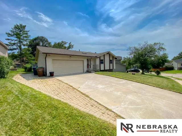 4817 Red Rock Avenue, Omaha, NE 68157 - Image #2