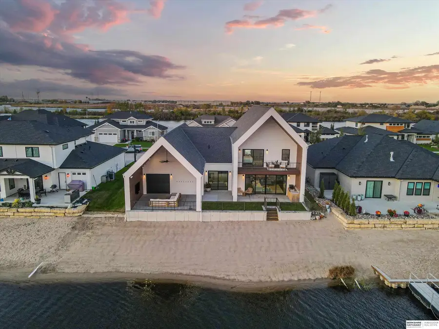 28443 Laurel Circle, Valley, NE 68064 - Image #3