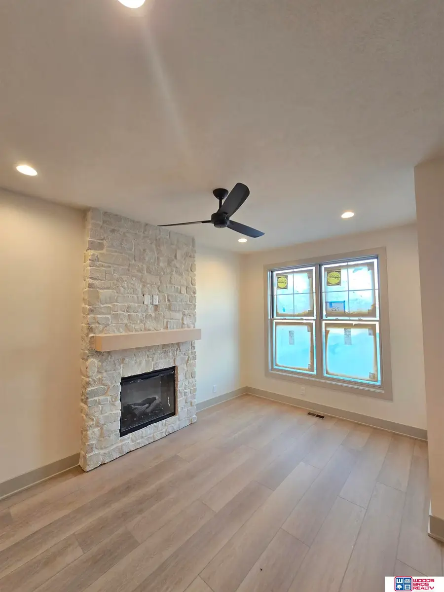 725 Blue Sage Boulevard, Lincoln, NE 68521 - Image #2
