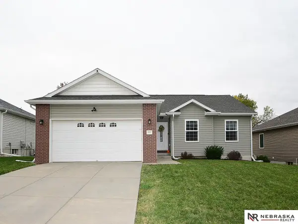 1821 Northwest Faesy Place, Lincoln, NE 68528