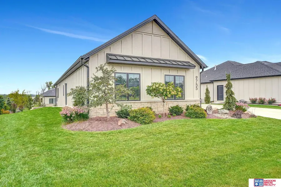 9755 Hillcrest Trail, Lincoln, NE 68520 - Image #2