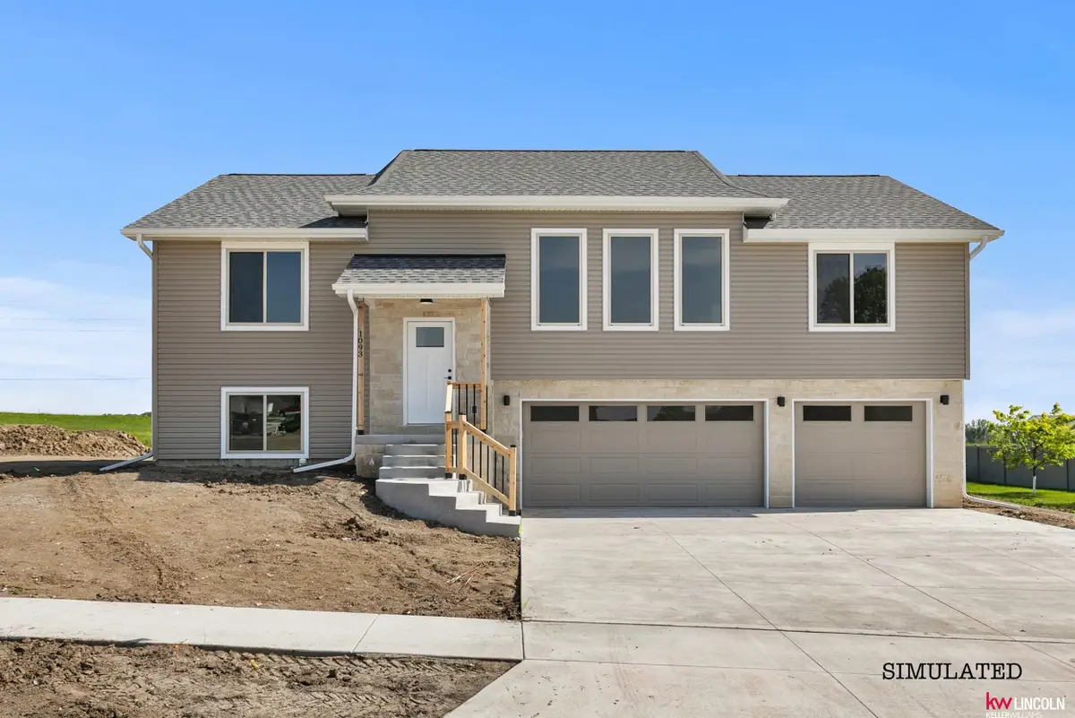 989 W Avondale Street, Lincoln, NE 68523 - Image #1