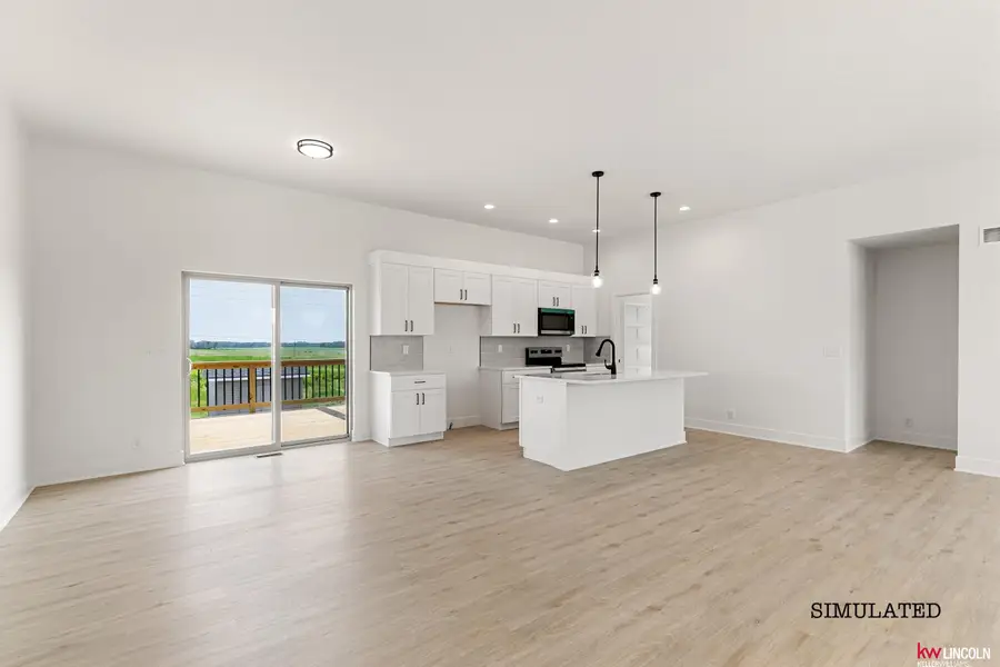 989 W Avondale Street, Lincoln, NE 68523 - Image #2