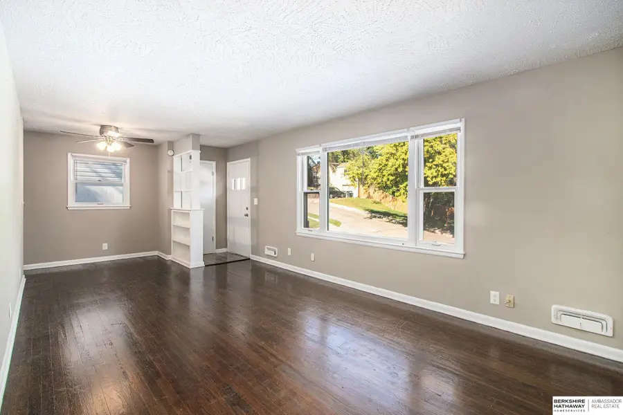 5647 Ruggles Street, Omaha, NE 68104 - Image #3