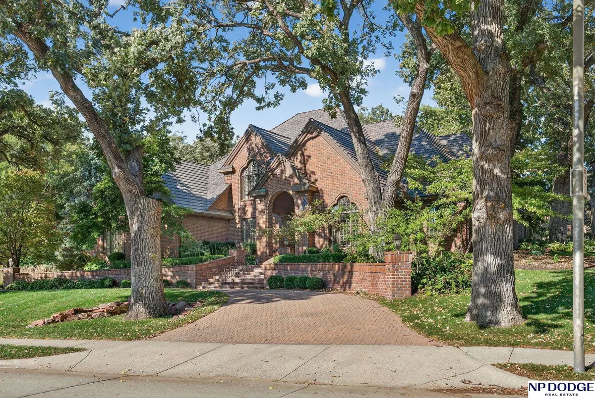 9636 Oak Circle, Omaha, NE 68124 - Image #1