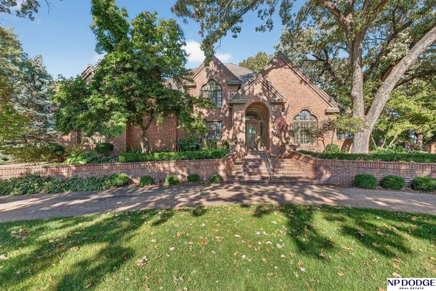 9636 Oak Circle, Omaha, NE 68124 - Image #2