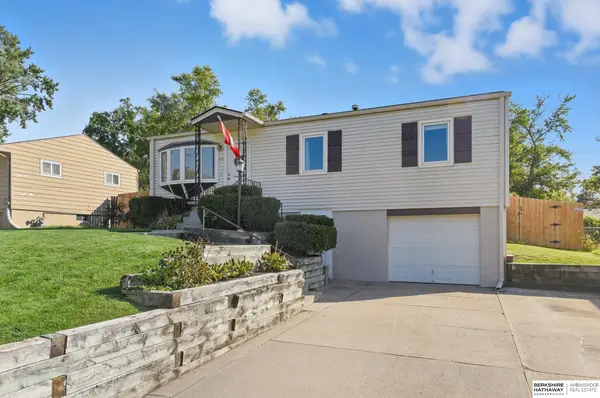 419 Highland Drive, Gretna, NE 68028