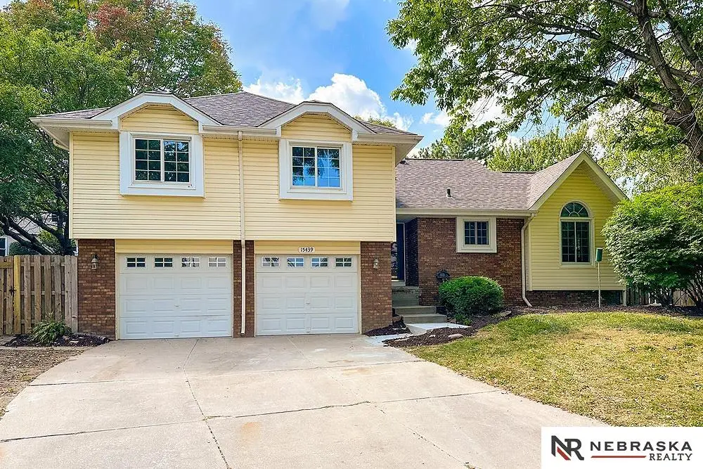 15439 Bemis Circle, Omaha, NE 68154 - Image #1
