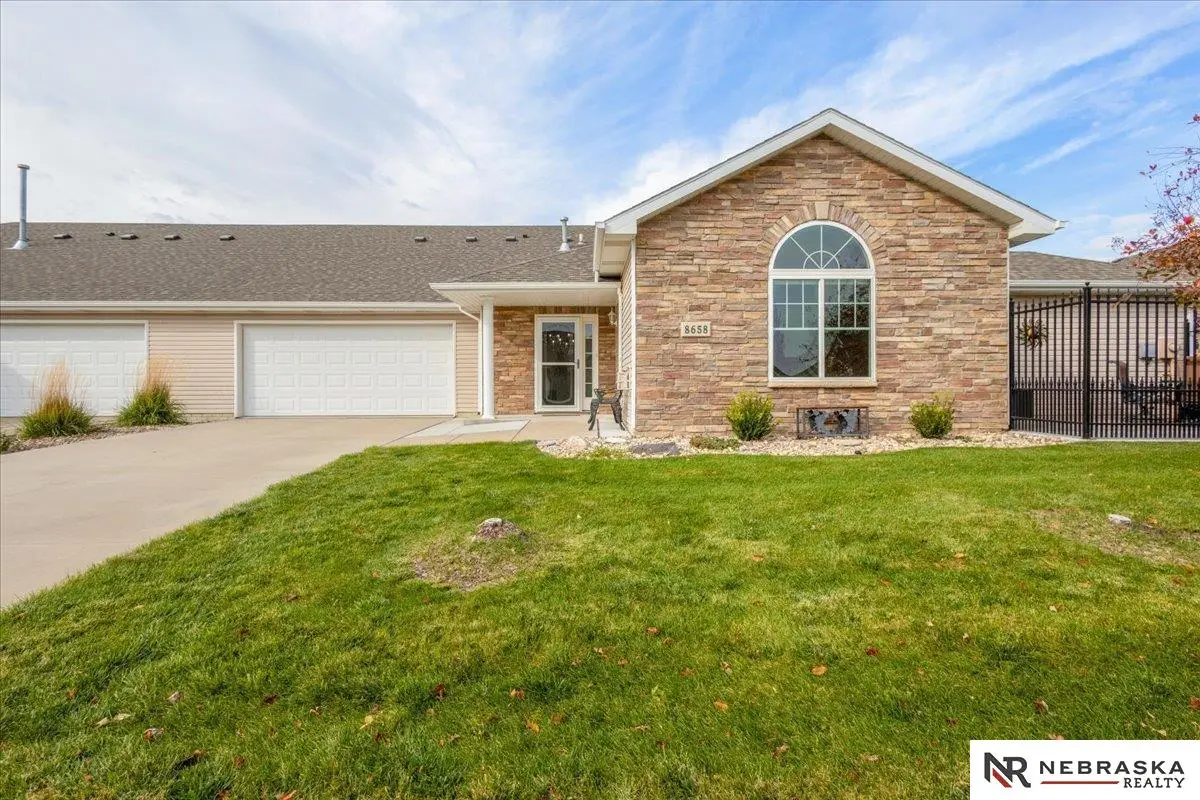 8658 N 160th Court, Bennington, NE 68007 - Image #1