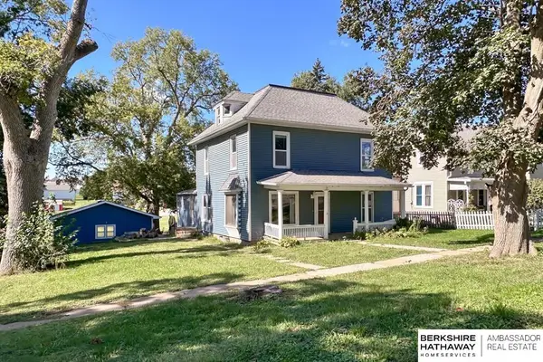 304 Country Street, Walnut, IA 51577