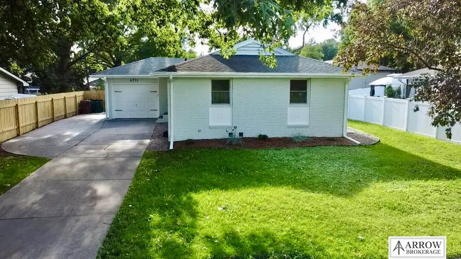 4711 S 45 Street, Lincoln, NE 68516 - Image #2