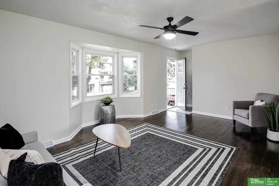 813 Janes View Street, Papillion, NE 68046 - Image #2