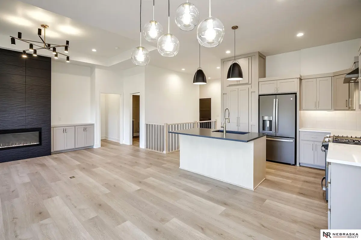 5925 N 157th Avenue, Omaha, NE 68116 - Image #1