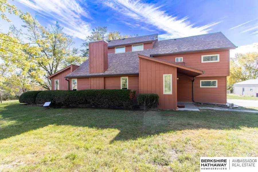 2909 Raymond Road, Davey, NE 68336 - Image #2