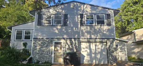 5918 N 69 Street, Omaha, NE 68104