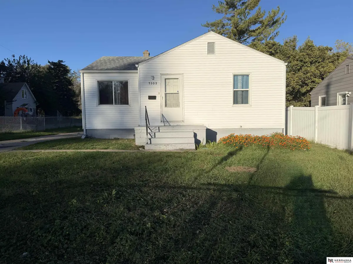5302 N 39th Circle, Omaha, NE 68111 - Image #1