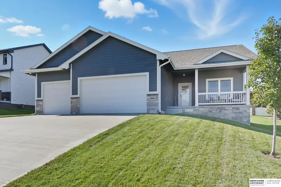 9406 S 71st Street, Papillion, NE 68133 - Image #2