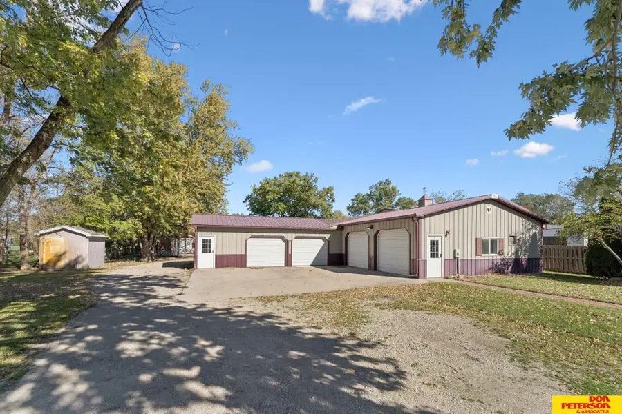 620 Ridgeland Avenue, Fremont, NE 68025 - Image #2