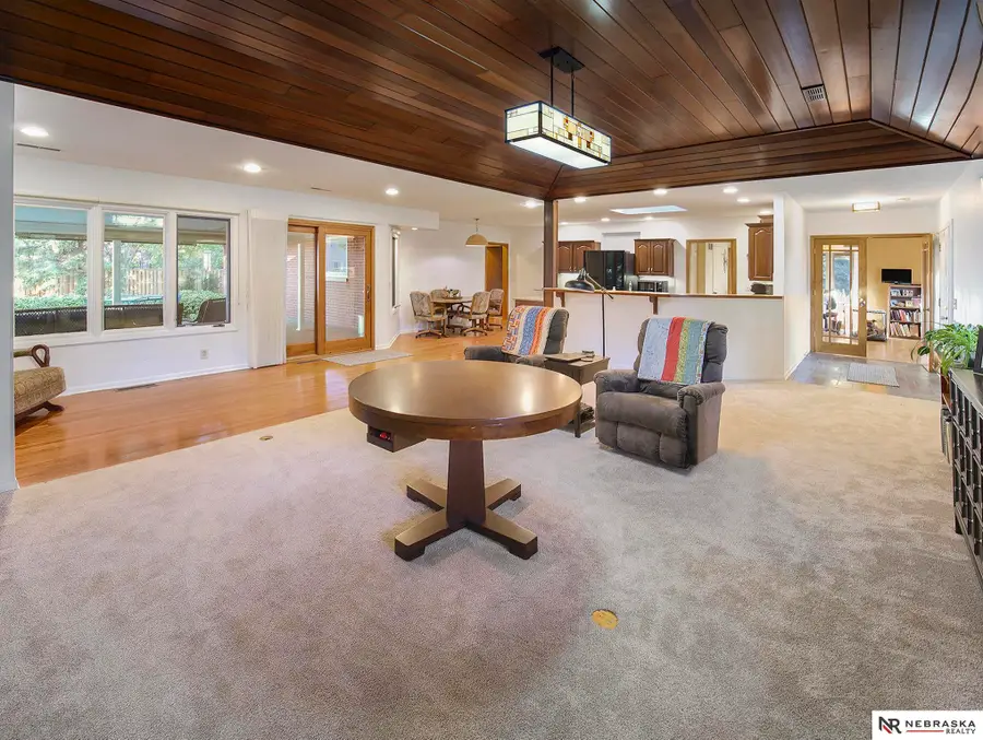 929 S Cotner Boulevard, Lincoln, NE 68510 - Image #2