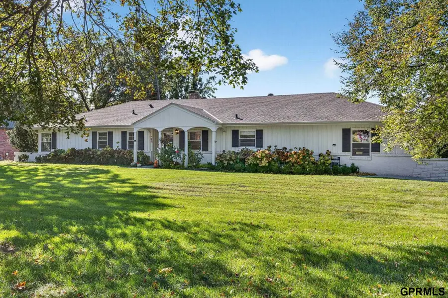 702 S 90th Street, Omaha, NE 68114 - Image #2