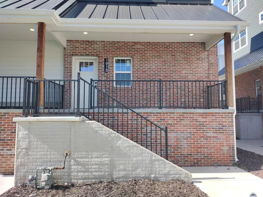 1915 Dahlman Rows Plaza, Omaha, NE 68108 - Image #3