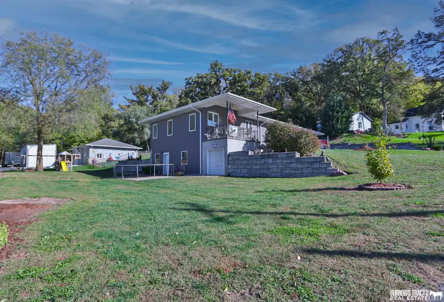 300 E Eldora Avenue, Weeping Water, NE 68463 - Image #2