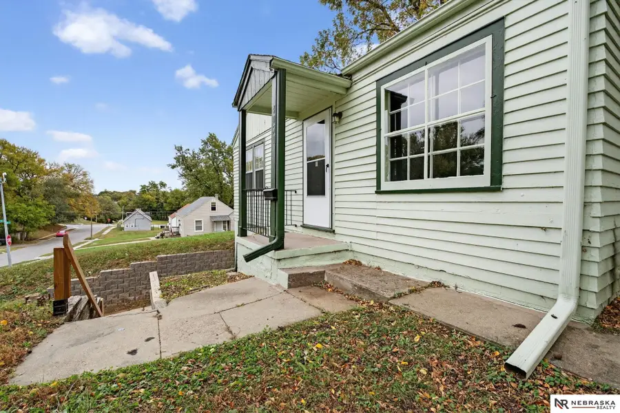 4051 Pratt Street, Omaha, NE 68111 - Image #2