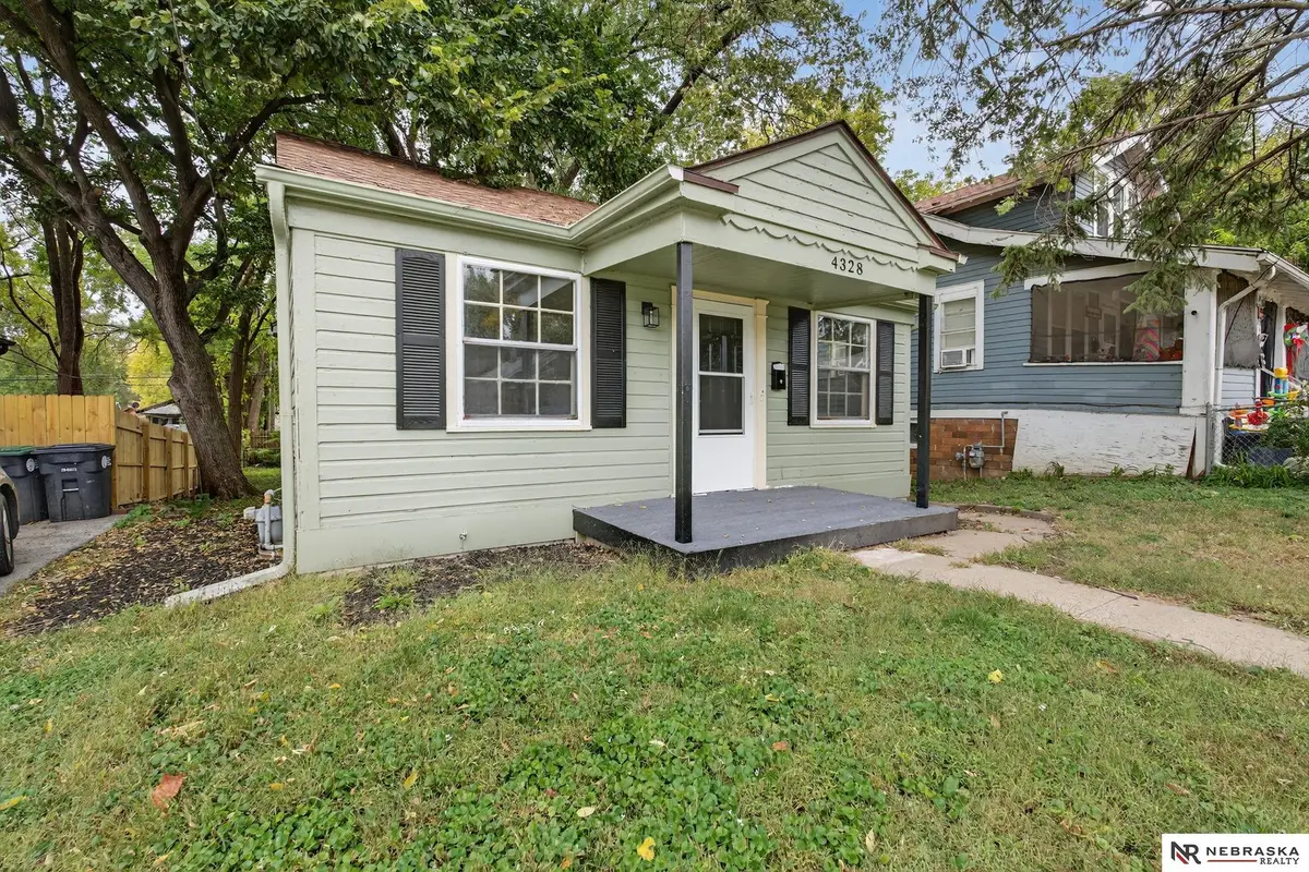 4328 N 40th Avenue, Omaha, NE 68111 - Image #1