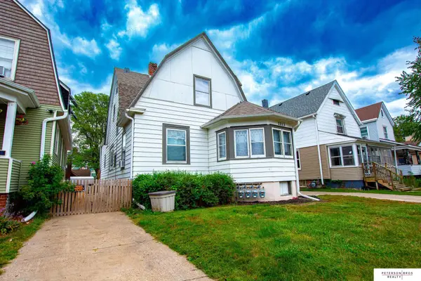 1113 S 30th Avenue, Omaha, NE 68105