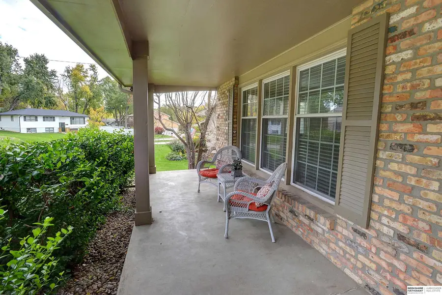 210 S 118th Street, Omaha, NE 68154 - Image #2