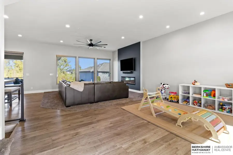 2503 N 184th Street, Elkhorn, NE 68022 - Image #3