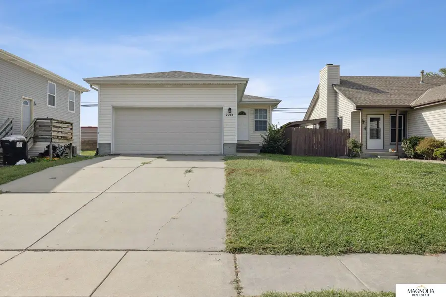 2213 SW 19th Street, Lincoln, NE 68522 - Image #2