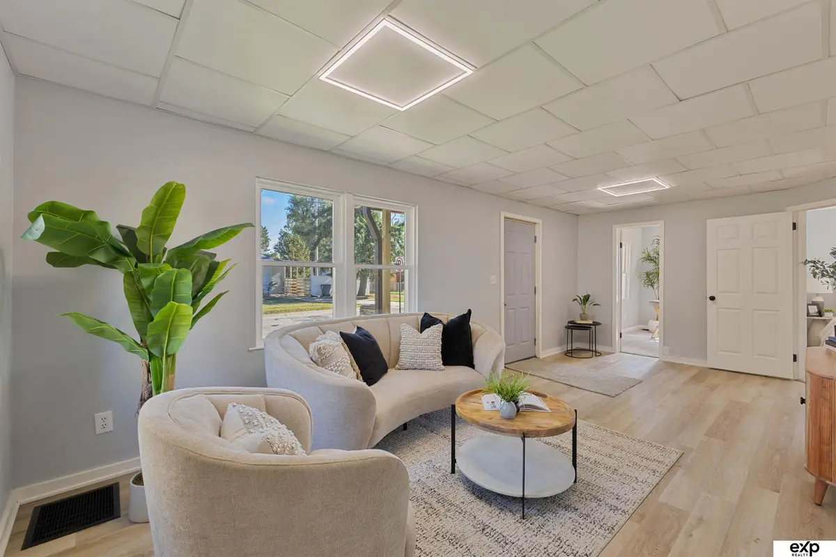 3201 4th Avenue, Council Bluffs, IA 51501 - Image #1