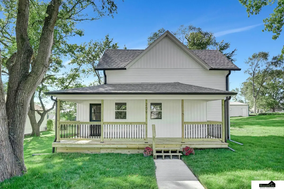 209 E D Street, Elmwood, NE 68349 - Image #1